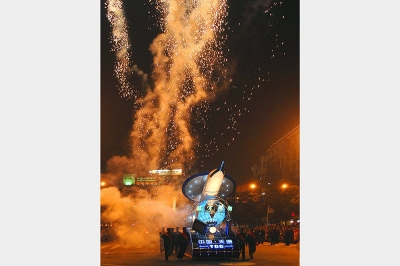2008年，“天通號”榮獲海寧市大型元宵燈會一等獎